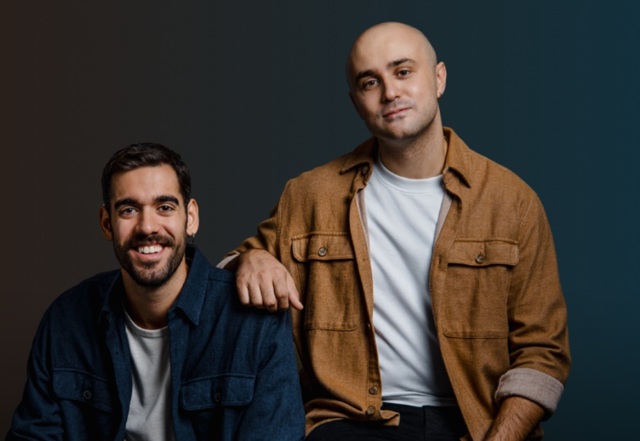 Μουσική Μαγεία στον Σταυρό του Νότου: Κοτίδης & Χουβαρδάς σε Μια Βραδιά που Δεν Πρέπει να Χάσετε Μουσική Μαγεία στον Σταυρό του Νότου: Κοτίδης & Χουβαρδάς σε Μια Βραδιά που Δεν Πρέπει να Χάσετε