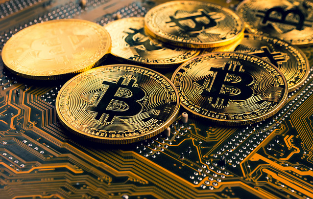 Bitcoin: Ο Κλυδωνισμός των Αγορών Μετά την Πτώση κάτω από τα $90.000 Bitcoin: Ο Κλυδωνισμός των Αγορών Μετά την Πτώση κάτω από τα $90.000