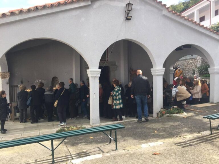 Εκδρομή στην Αμφίκλεια Φθιώτιδας για 400 μέλη των ΚΑΠΗ Πετρούπολης