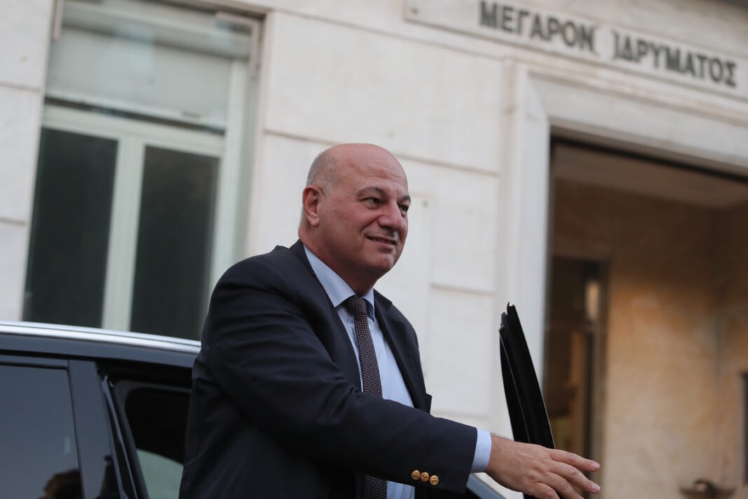 kostas-tsiaras-11122025-2