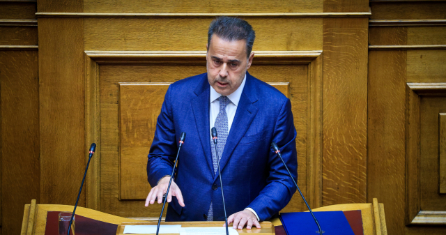 papastaurou_vouli_xr