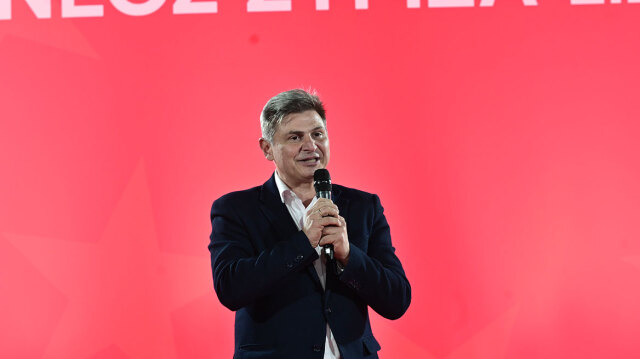 farantourissyriza-xrm