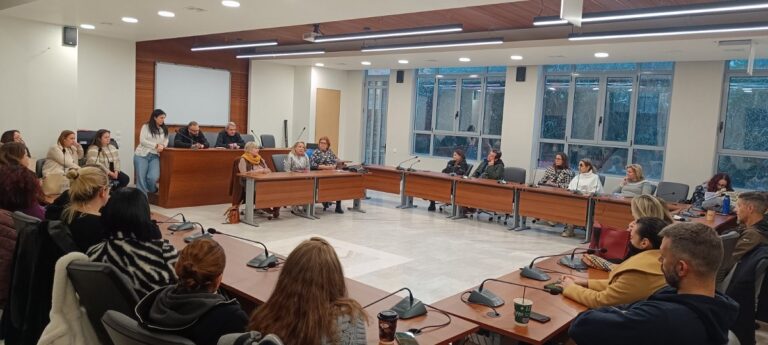 Σχολές Γονέων Δήμου Πετρούπολης: 4ος κύκλος δωρεάν – Πότε ξεκινούν και πώς κάνετε αίτηση