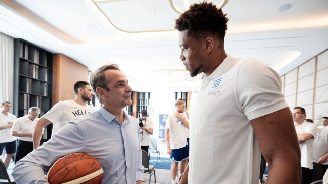 antetokounmpo-mitsotakis-1