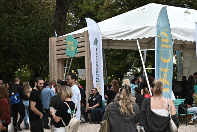 pagkosmia_imera_zoon_faithfull__124_