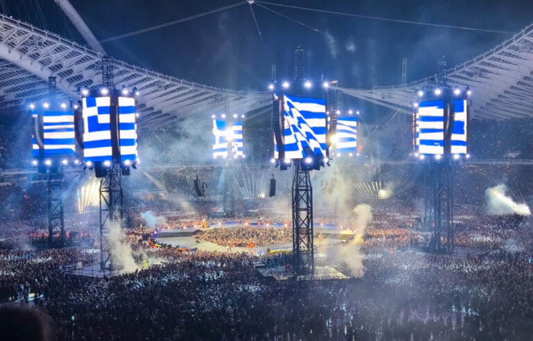Metallica στην Αθήνα: Ο συνδετικός κρίκος με τον Μάνο Χατζιδάκι που λίγοι γνωρίζουν