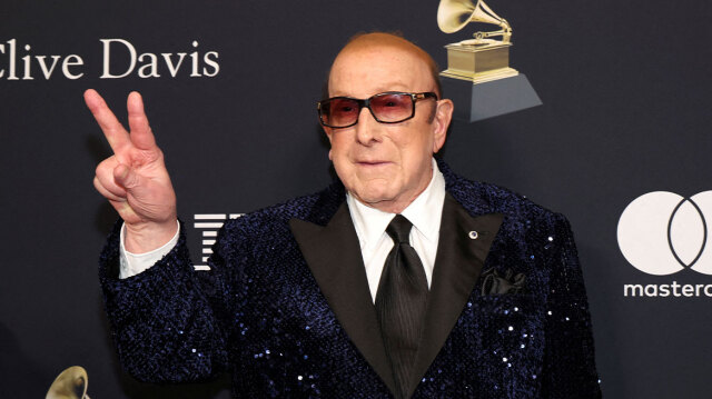 clivedavis32-xrm-1